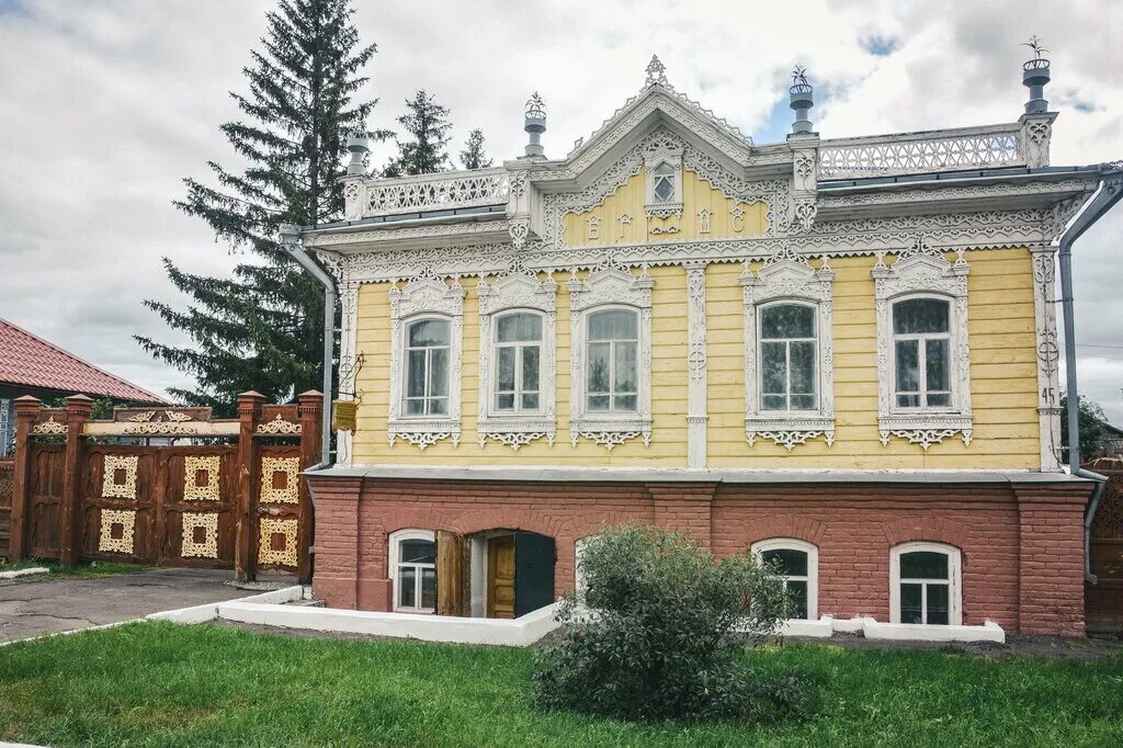 лажечникова, коломна. дом купца клепикова. палаты коробовых калуга. особняк купца чернухина хвалынск. дом купца гладкова большеречье.