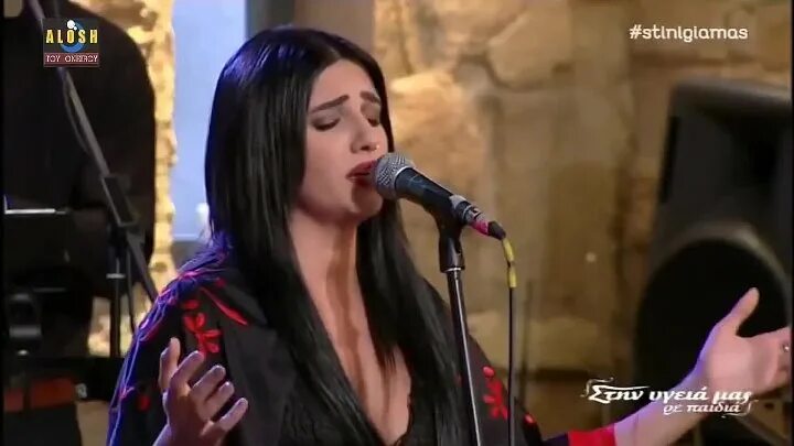 Пою с армянами. Армянки поют. Армянская певица что поет на иранском. Армянский певец Сасун.