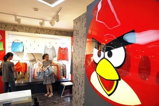 Bird store. Angry Birds магазин. Rovio Finland. Офис Rovio экскурсия. Здание Rovio.
