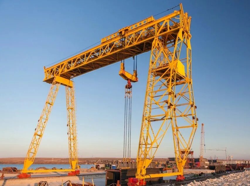 Кран козловой башенный башенный мостовой. Башенных портальных кранов. Ii. Кран козловой кзу 3413. Портальный кран кировец.