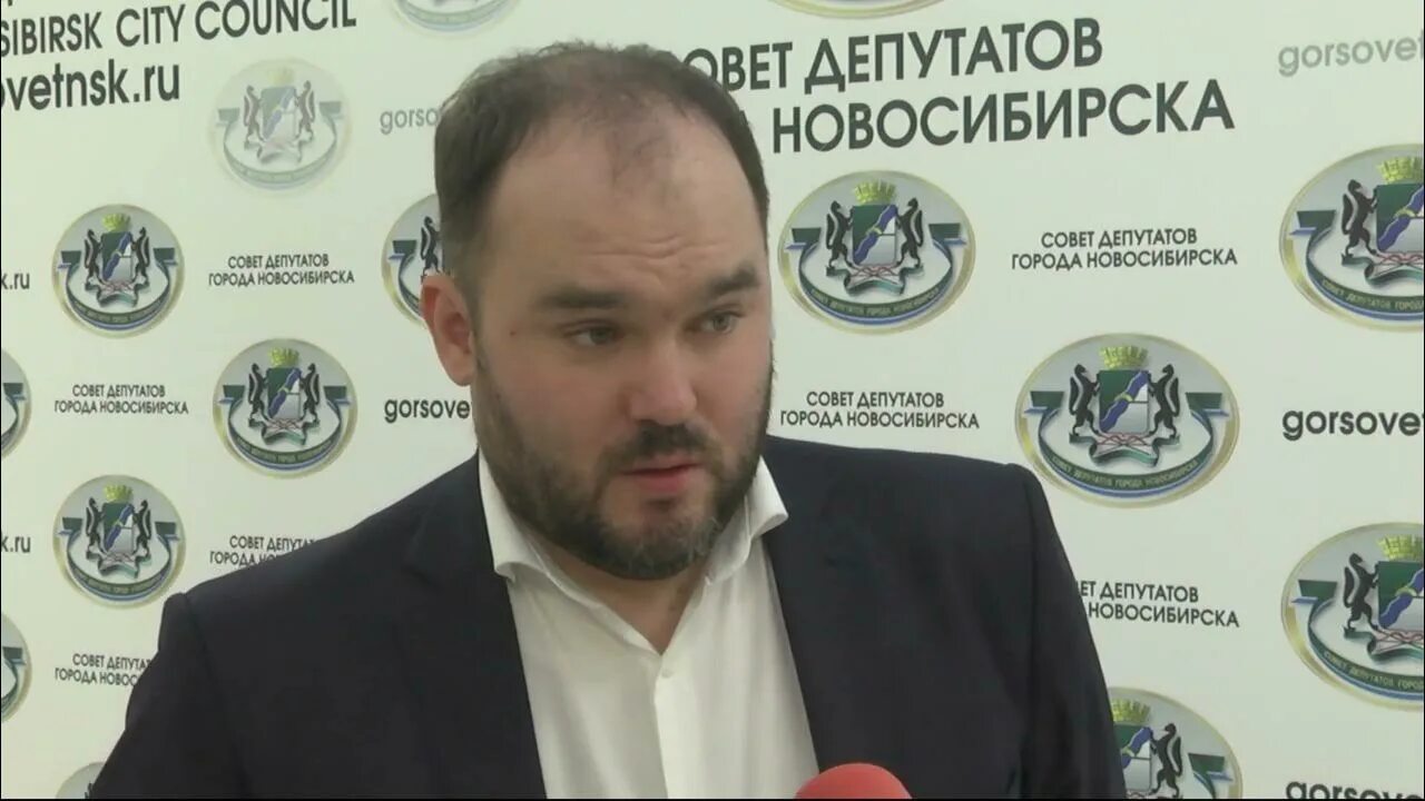 Депутат александров новосибирск. Бурмистров депутат Новосибирск.