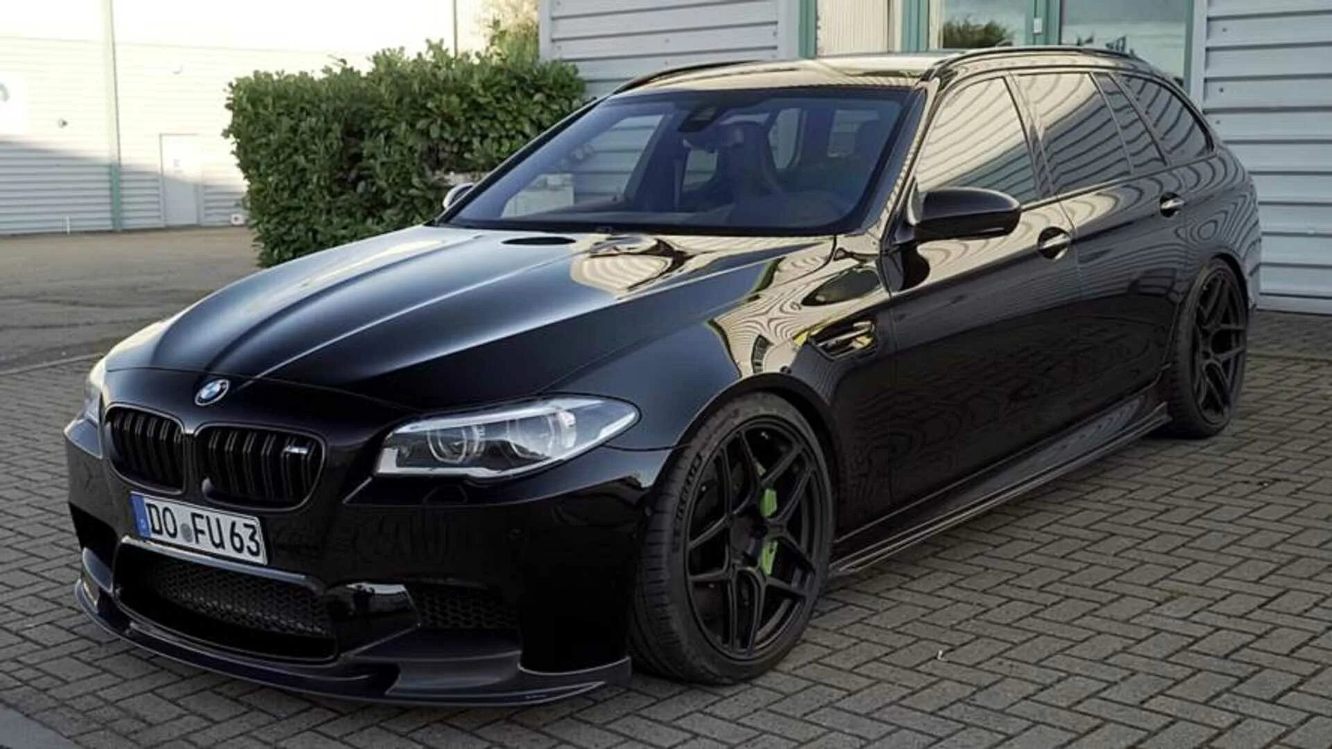 Бмв ф11. Бмв м5 ф11. bmw m5 f11. bmw m5 f11 touring. bmw m5 f10 универсал.