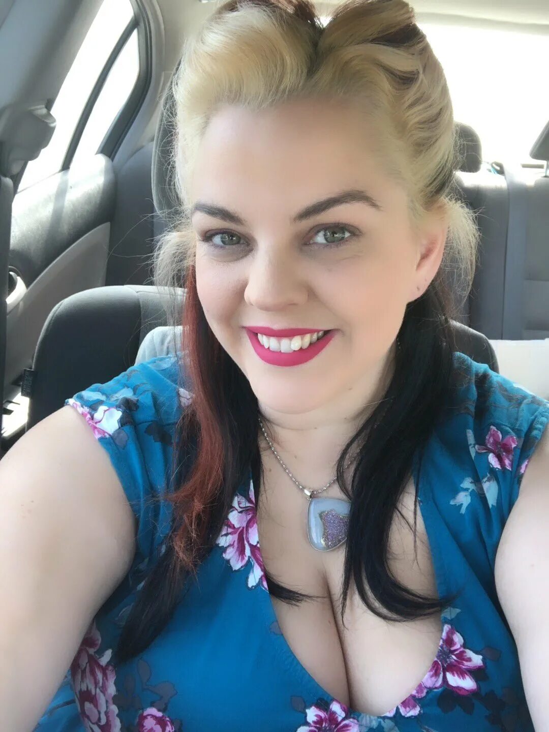 Александр магик санкт петербург. Magic alexander. Magic alexander толистий. Billy corgan tk pumpkinsfantk. Александр рыбак mp3.