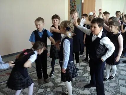 Хорошо перемена в классе суета шум