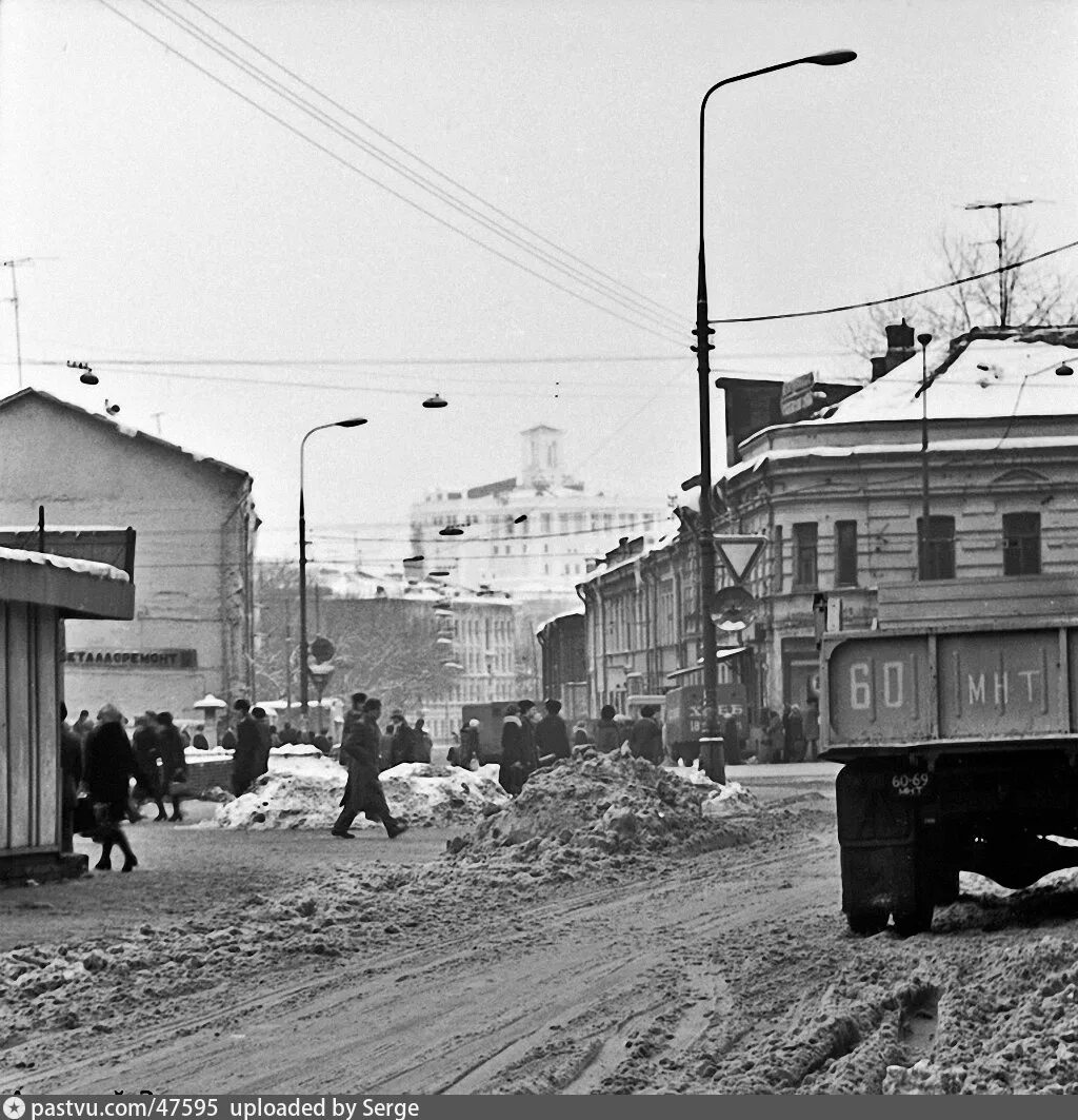 Тихвинская улица в москве. Старая лесная улица. Новослободская улица в начале 20 века. Кузнечный переулок ленинград. Дубининская улица москва.