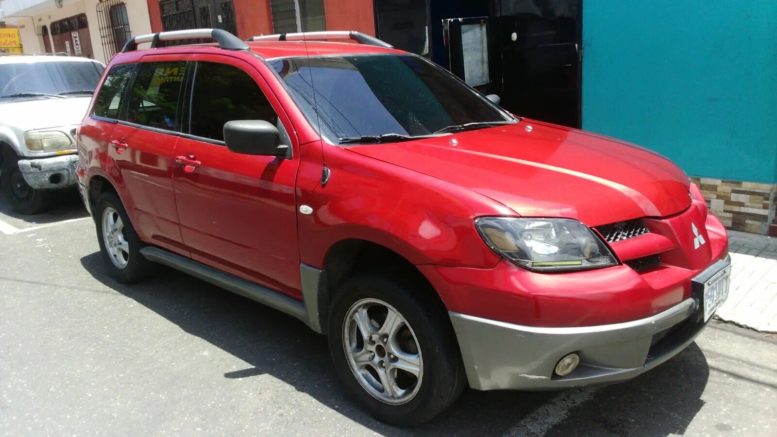 Mitsubishi Outlander 2004. Митсубиси Аутлендер 2004. Митсубиши Аутлендер 2004. Mitsubishi Outlander 2004 Рестайлинг. Мицубиси аутлендер 2004