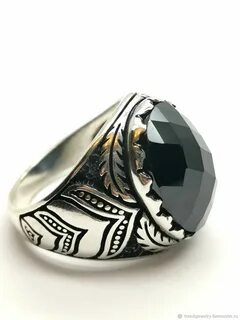 Мужские серебряные кольца с камнями