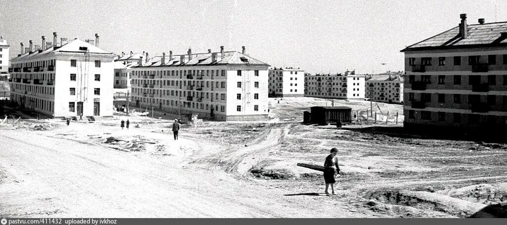 Кв оха. Город оха улица дзержинского. оха новые дома. оха новый дом. г оха ул дзержинского новый дом.