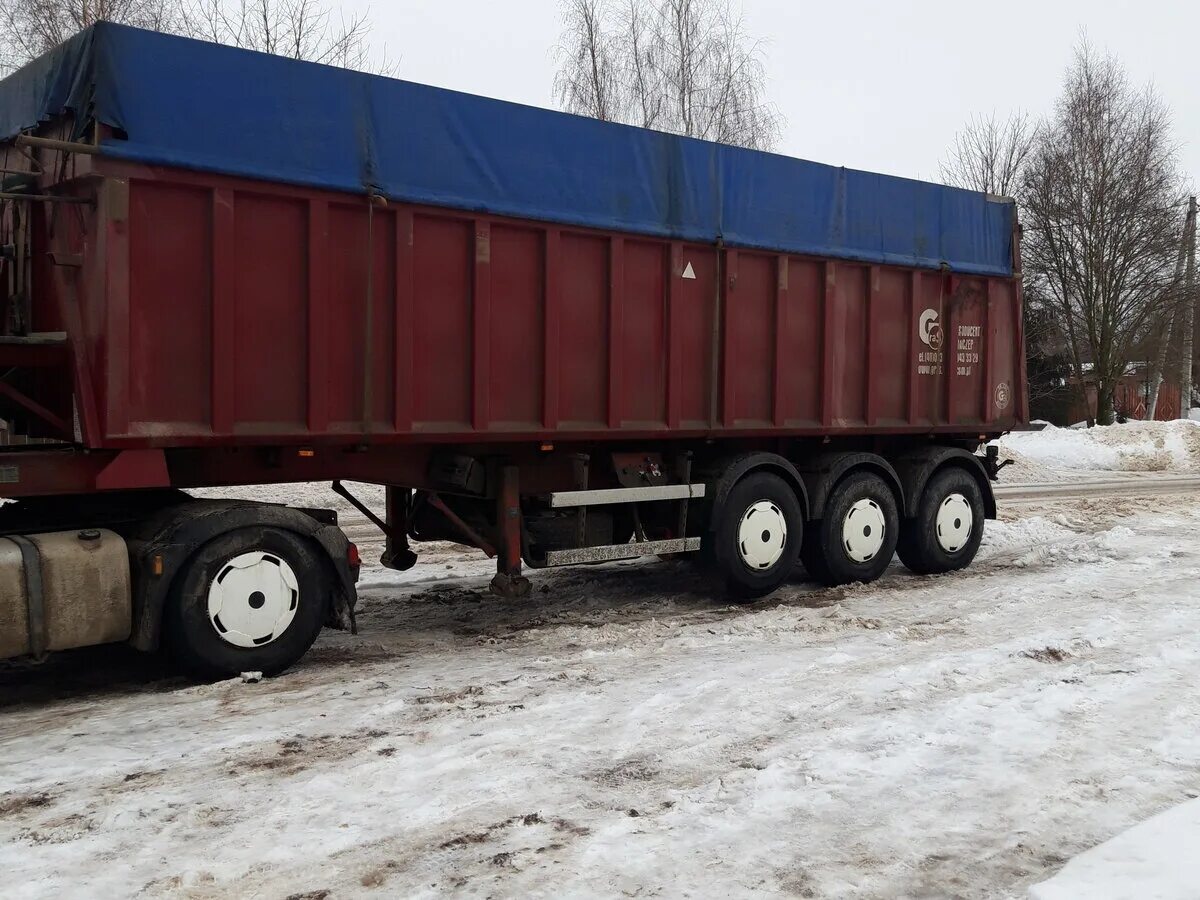 Купить прицеп зерновоз б у. Полуприцеп самосвал зерновоз Вольво. Полуприцеп Велтон зерновоз. МАЗ полуприцеп зерновоз. КАМАЗ С полуприцепом зерновоз.