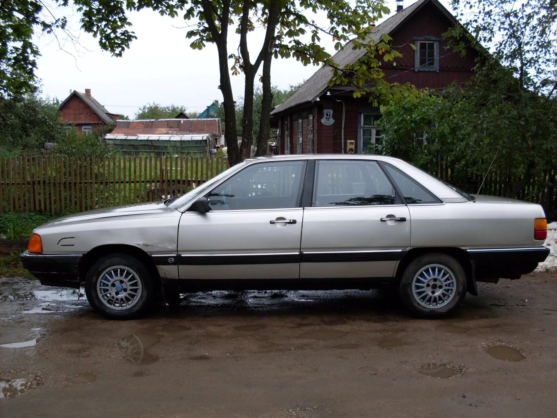 Audi 100 drive2. Ауди 100 бочка. Ауди 100 бочка 1989. Ауди 100 бочка 1989. Ауди 100 бочка.