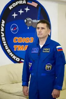 Космонавтов 107