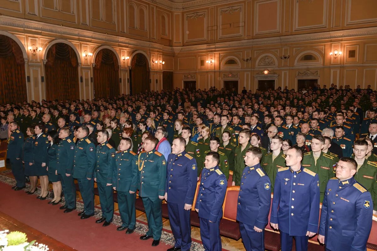 Санкт петербург офицеры. Дом офицеров Западного военного округа. Дом офицеров ЗВО Санкт Петербург. Офицеры Западного военного округа. Дом офицеров ЦВО.