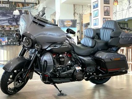 Harley-Davidson CVO™ Ultra Limited FLHTKSE 117, 2020 MY в цвете Smoky Gr.....