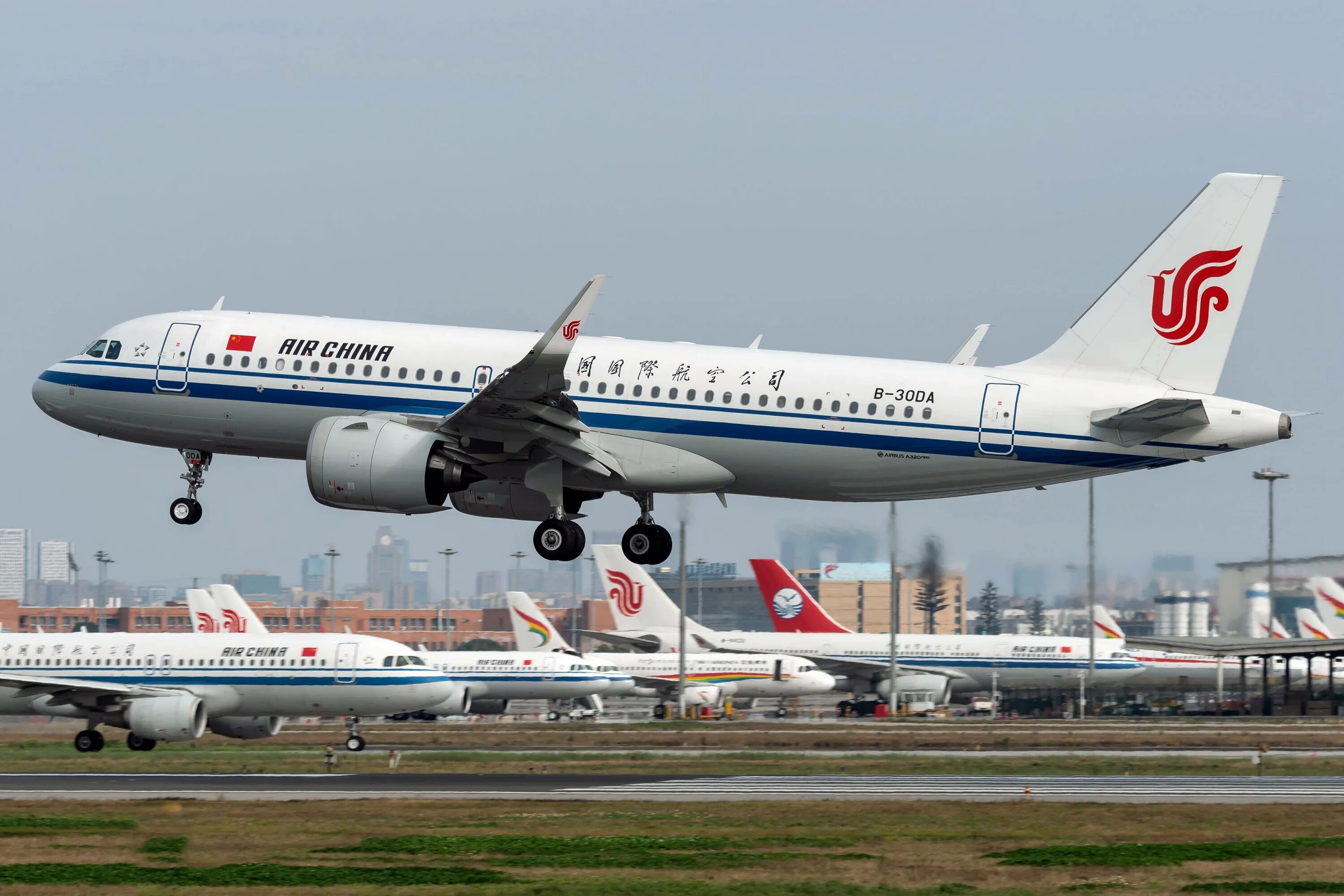 Какие самолеты летят из читы. АИР Чайна авиакомпания. Ca910 Air China. Авиакомпания China Southern Airlines. Китайские авиалинии Эйр Чайна.