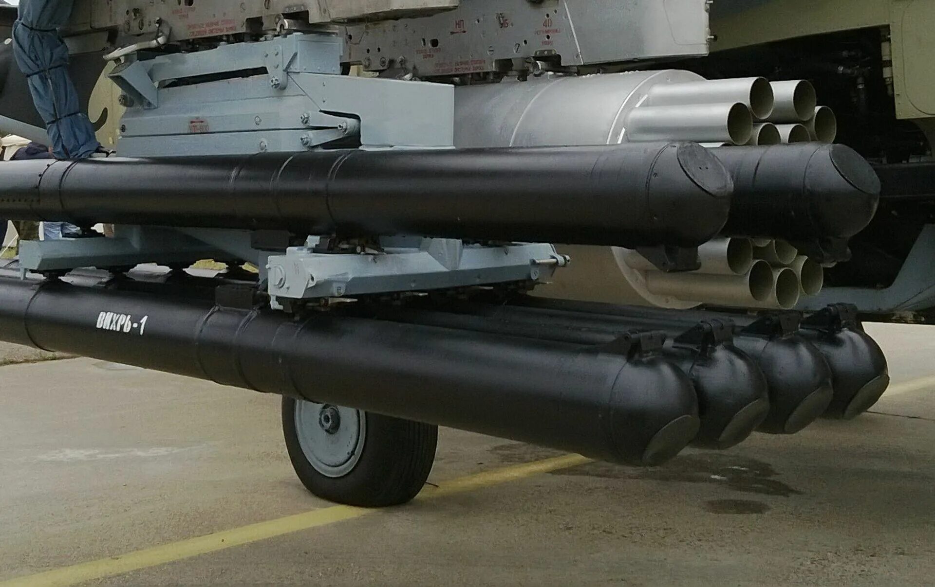 Птур вихрь-1. Птрк «вихрь-1». Ракеты вихрь ка 52. Управляемых ракет вихрь. Птрк 9к121м «вихрь-м».
