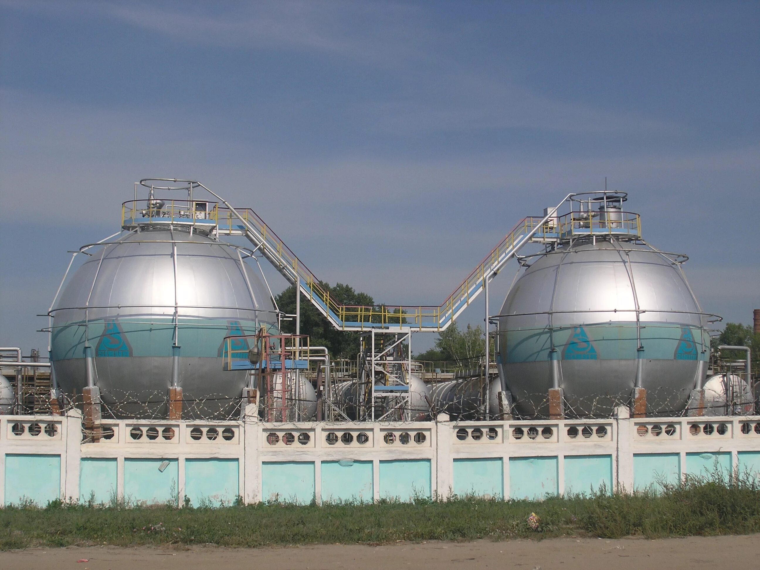 Градирня тольятти. Завод сибур тольятти. Сибур тольятти. Завод синтез каучук воронеж. Тольятти завод каучук.