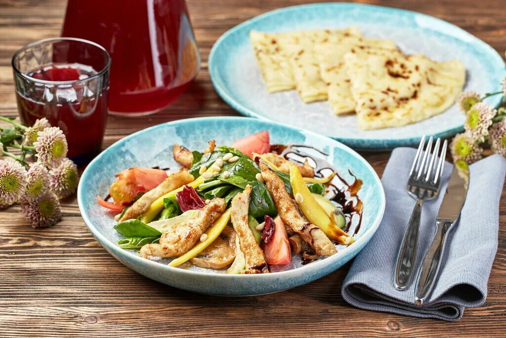 Ресторан высота кисловодск. Высота 5642 кисловодск. Высота 5642 курортный бул 13а кисловодск. Ресторан 5642 кисловодск. Высота 5642 курортный бул 13а кисловодск.