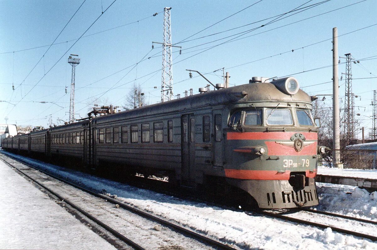 Эр9 электропоезд. Поезд эр9. Электропоезд эр9п. Эр9 ГЖД.