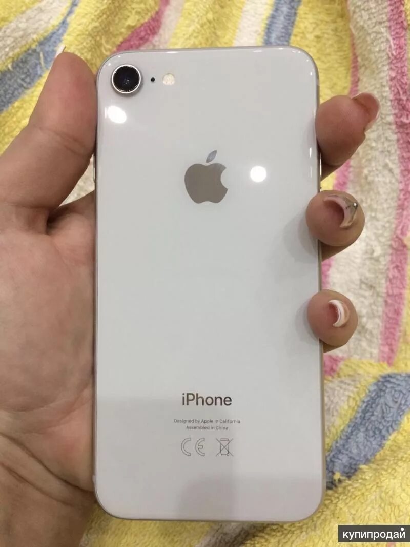 Айфон 8 воронеж. Iphone 8 золотистый. Iphone 8 256gb gold. Айфон 8 плюс серебро. Айфон 8 сильвер.