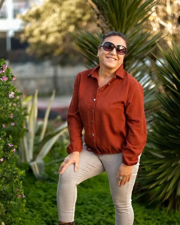 Джихан исмаилова. Айше ферда эрйылмаз. Дочь посла сериал менекше. Лилия рейхан. Нилюфер кылычарслан.