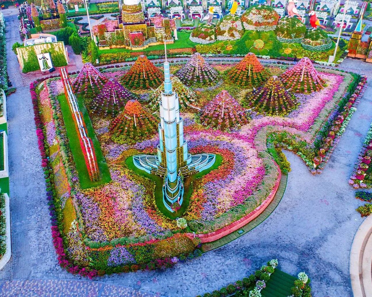 Дубайский парк. Парк Миракл Гарден Дубай. Парк цветов Dubai Miracle Garden. Сад в Дубае Миракл Гарден. Цветочный парк в Дубае Миракл Гарден.