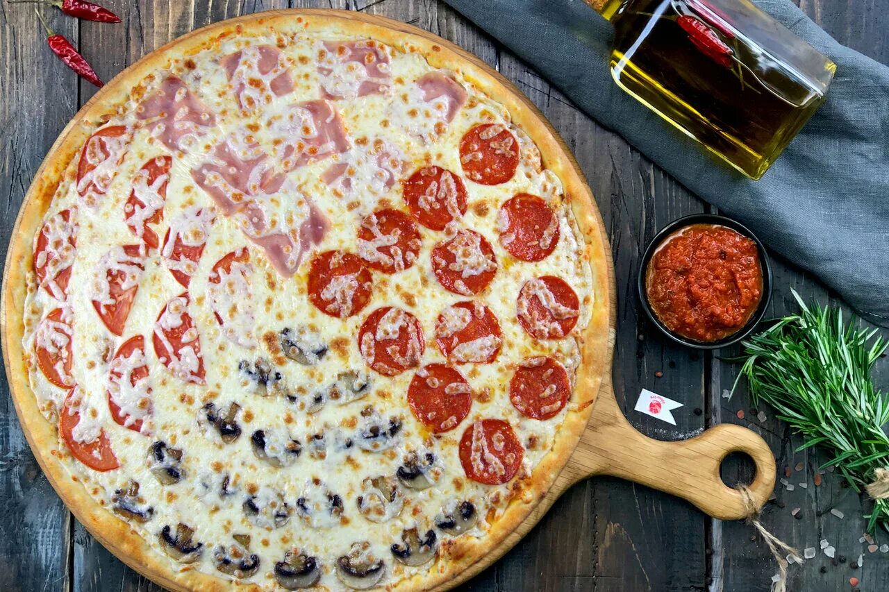 Веганская пицца в игре. Мясной пирог пицца отличная пицца. Мясной пирог пицца отличная пицца. Пицца deep dish. Хорошая пицца отличная.