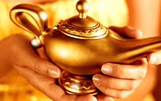 День исполнения желаний. Сайт где богачи исполняют желания. Исполнение желаний фото. Волшебная лампа аладдина джинн. Исполнение желаний силой мысли.