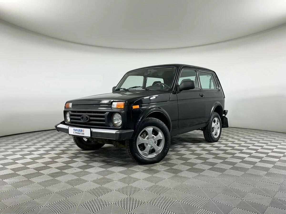 Опубликованы первые изображения новой Lada Niva