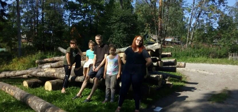 объявление дрова колотые. дрова береза колотая. развалившаяся поленница. дрова сухие колотые. дрова лиственница.