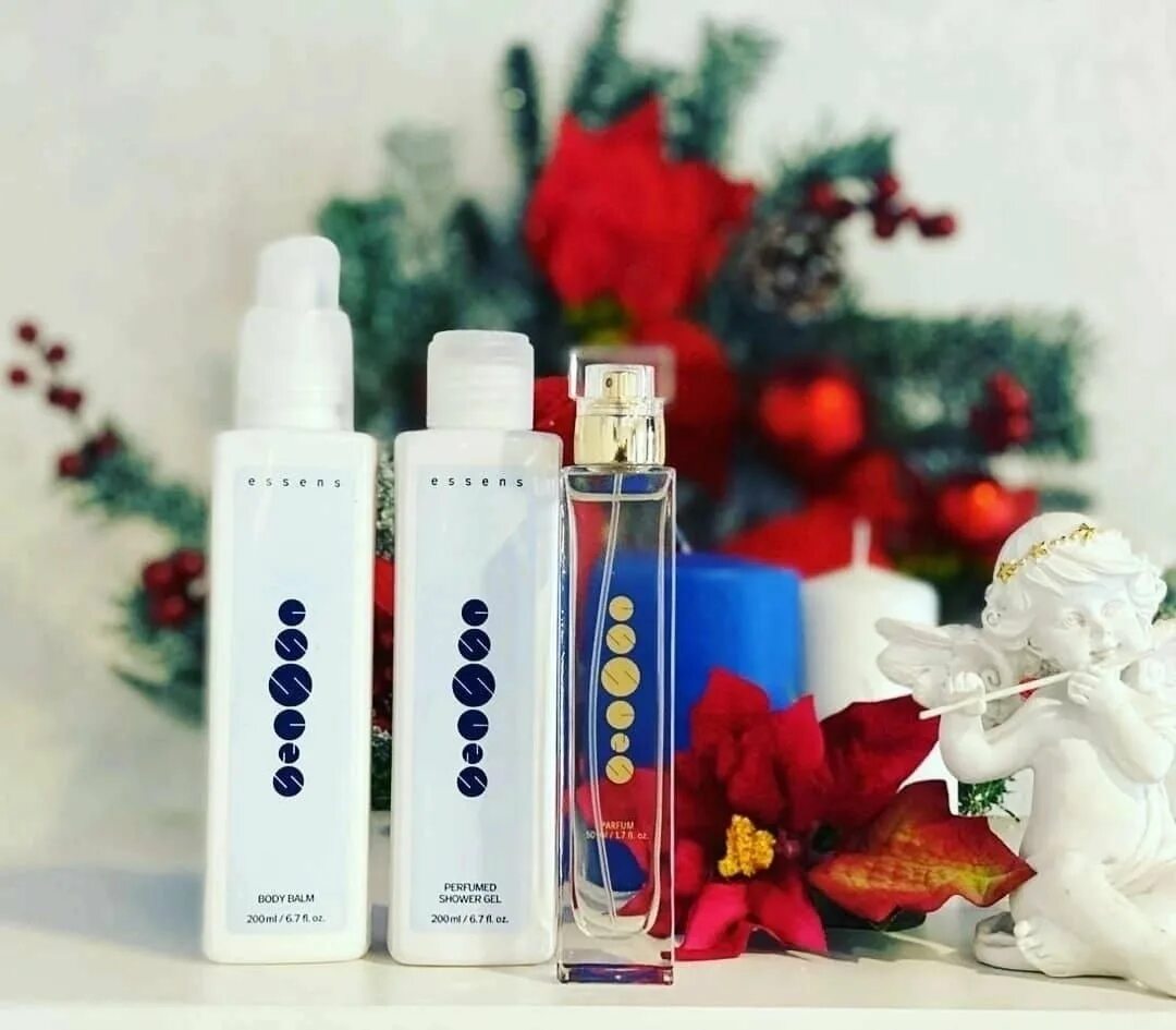 Наборы эссенс женские. Подарочные наборы essence. Подарочные наборы женские эссенс. Подарочные наборы эссенс. Essens наборы духи и гель для душа.