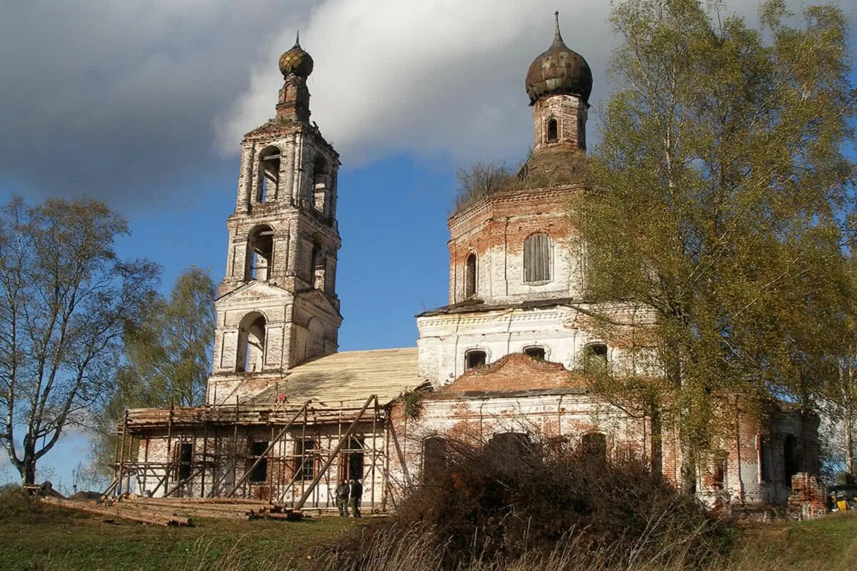 Погода пречистое на 10. Церковь Рождества Богородицы село Пречистое. Церковь Пречистое Ярославская область. Храм в селе Пречистое Ярославская область. Храм Рождества Пресвятой Богородицы, деревня Сопины.