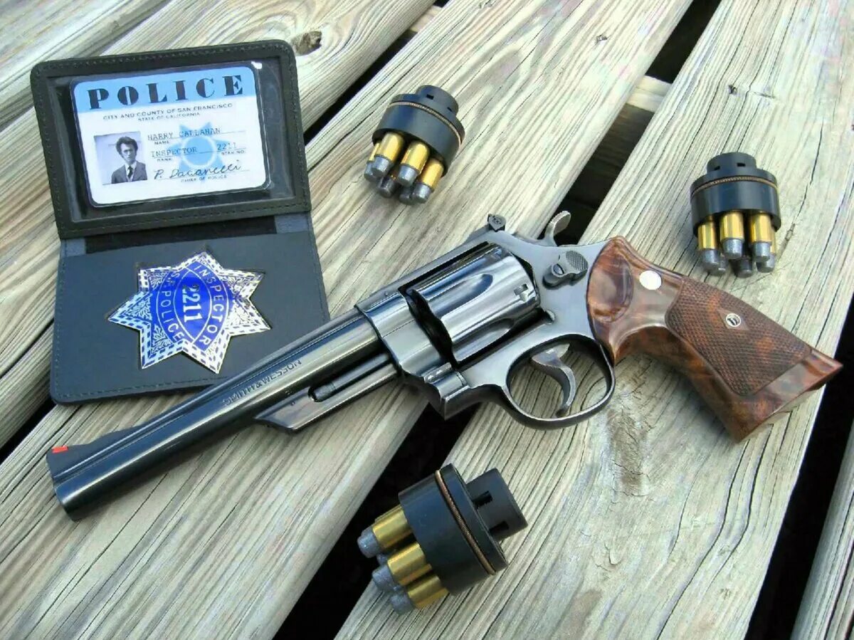 Пистолеты в реальной жизни. Smith Wesson model 29 44 Magnum. Револьвер «Смит и Вессон» .44 Double Action. 44 Magnum револьвер.