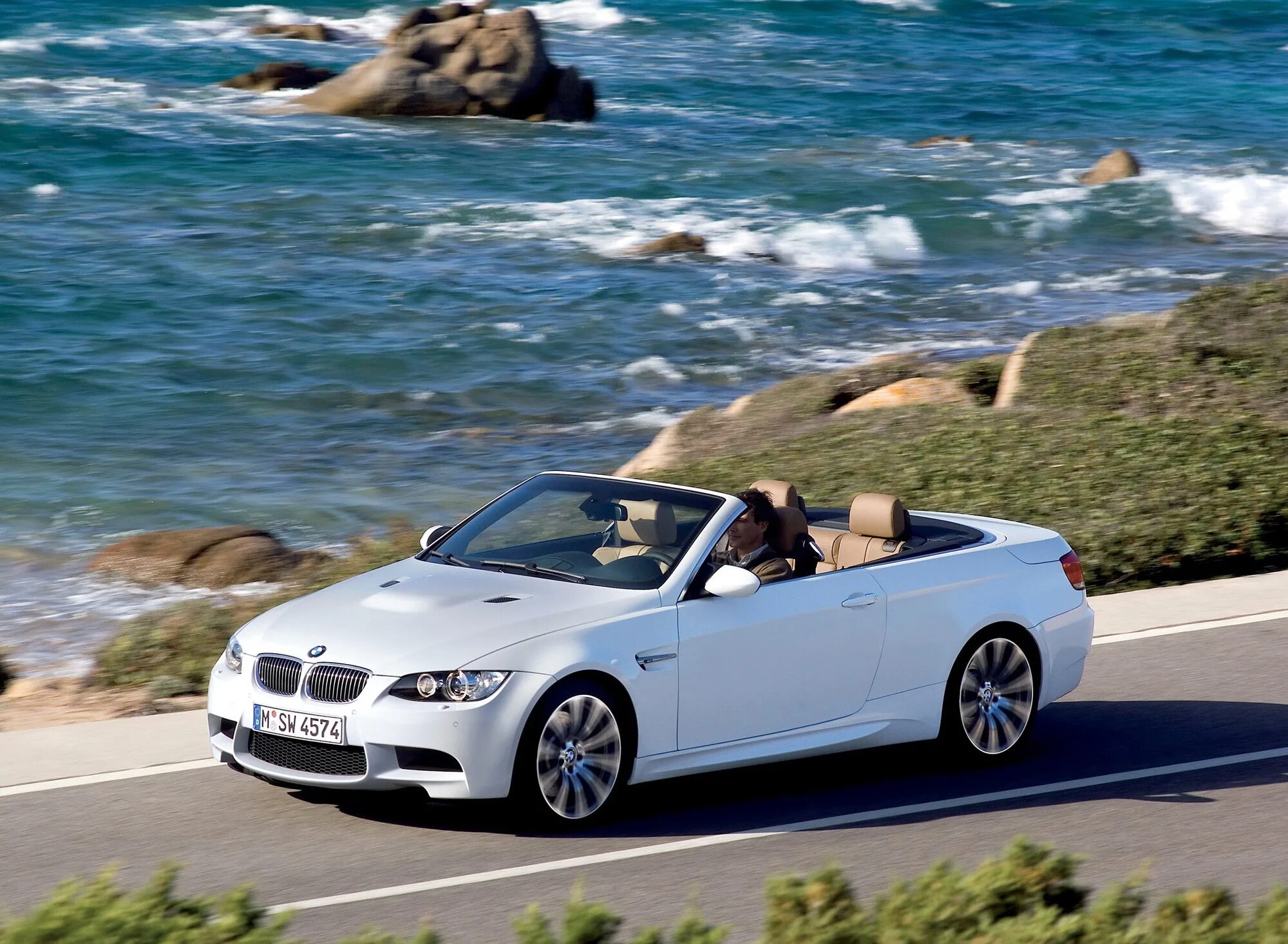 Bmw 3 кабриолет. Авто с откидным верхом. Ягуар xkr красный кабриолет. Maserati grancabrio 2010. Авто с откидным верхом.