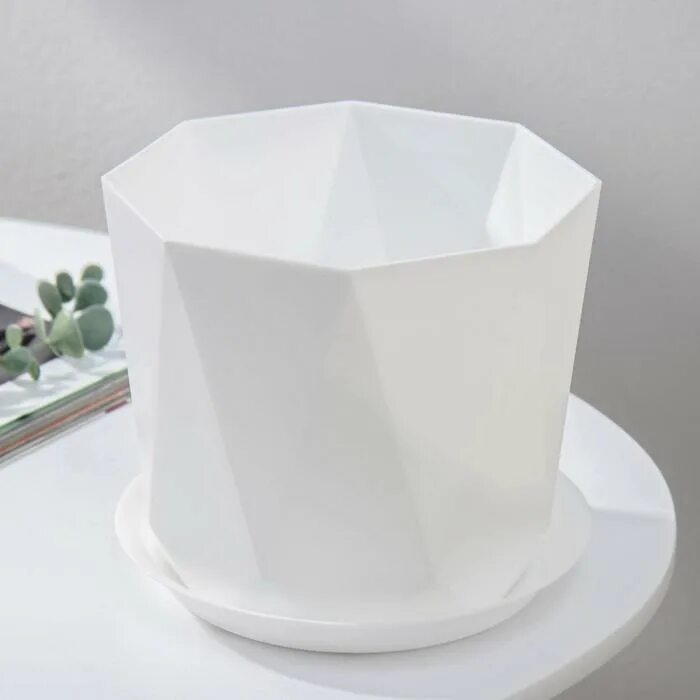 Многогранники призма и ее элементы. Шестигранный прямоугольник. Охранный извещатель призма 300. Призма 2 4 2 с. Стереометрия 11 класс таблица 11.