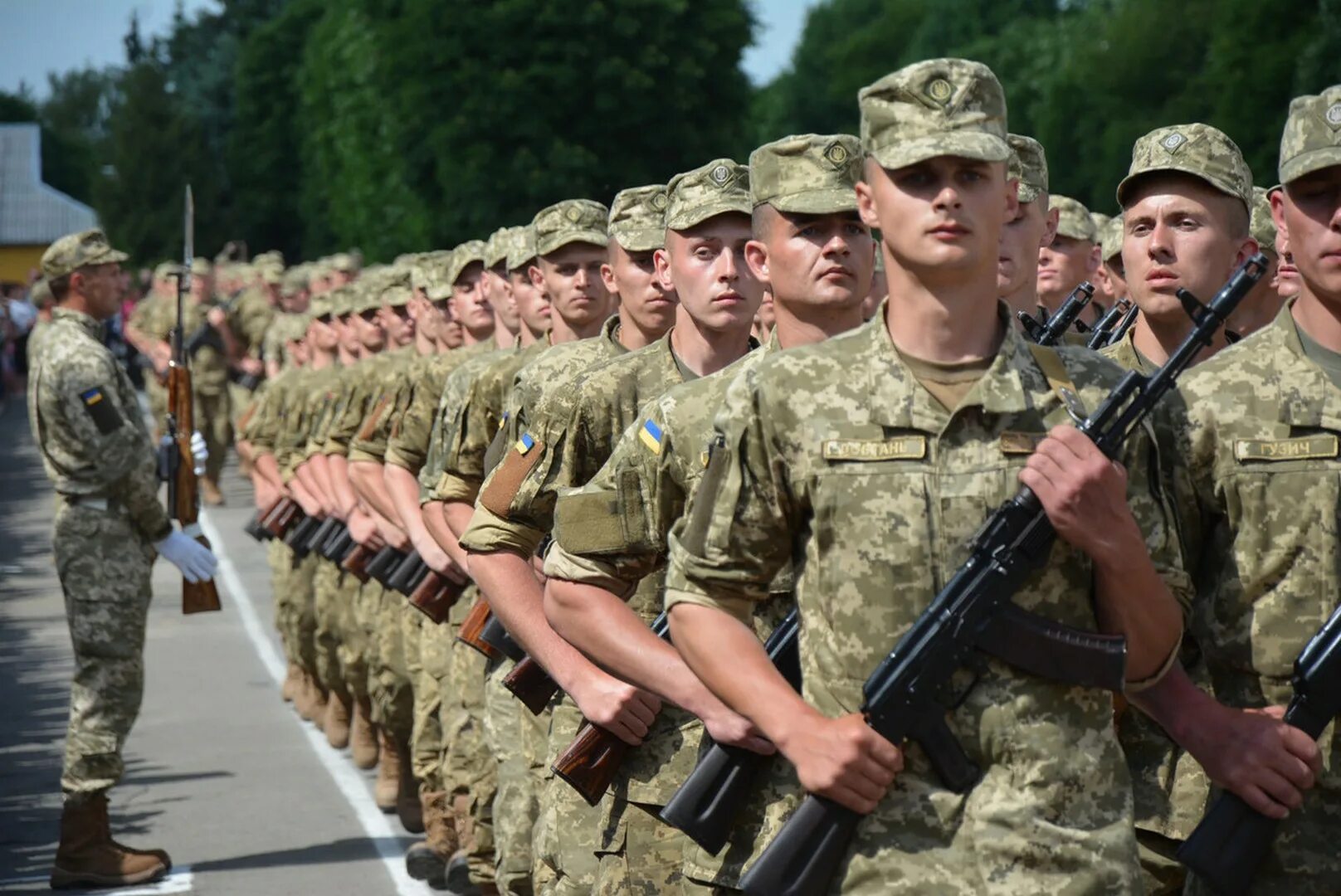 Военная служба. Срочники в армии. Армия Украины 2013. Украинская армия.