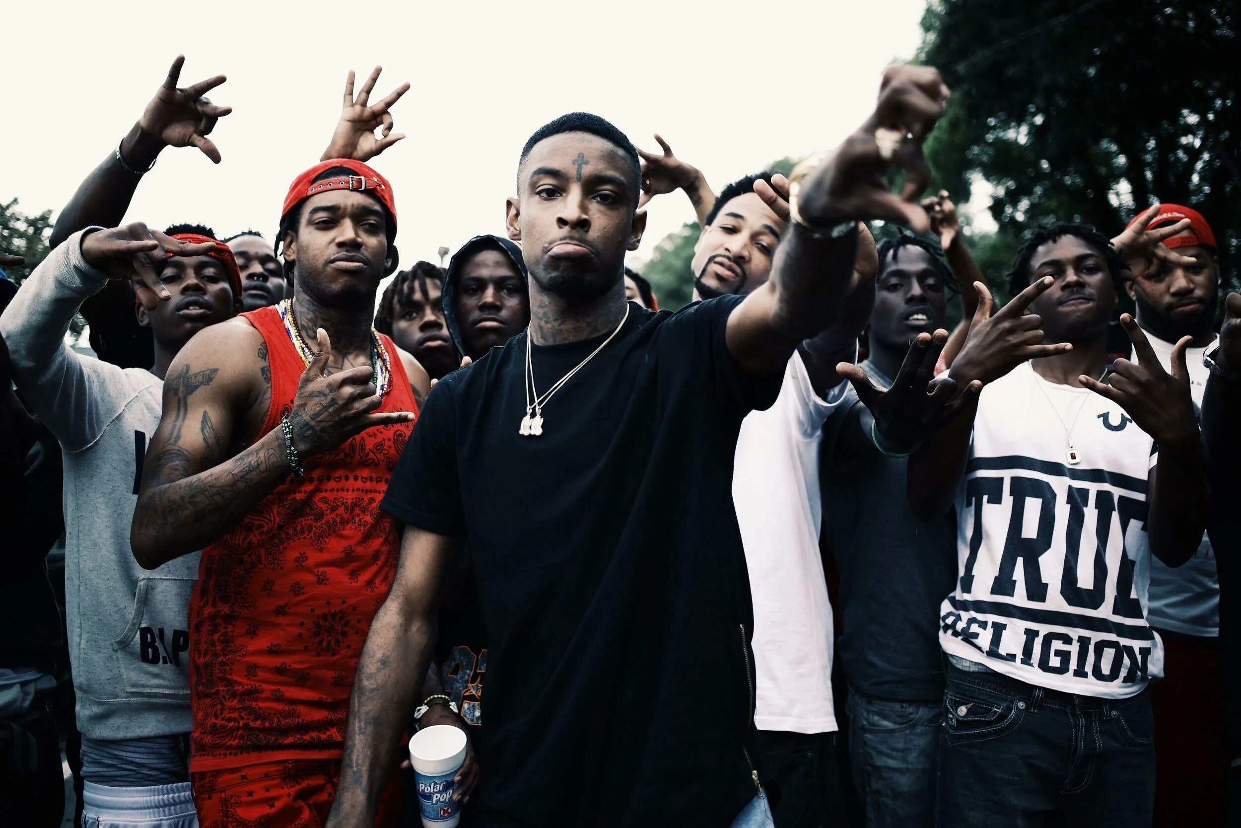 Черная ава. Детройт банда крипс. Кимбо слайс в молодости. Бит нигер. Бит нигер.