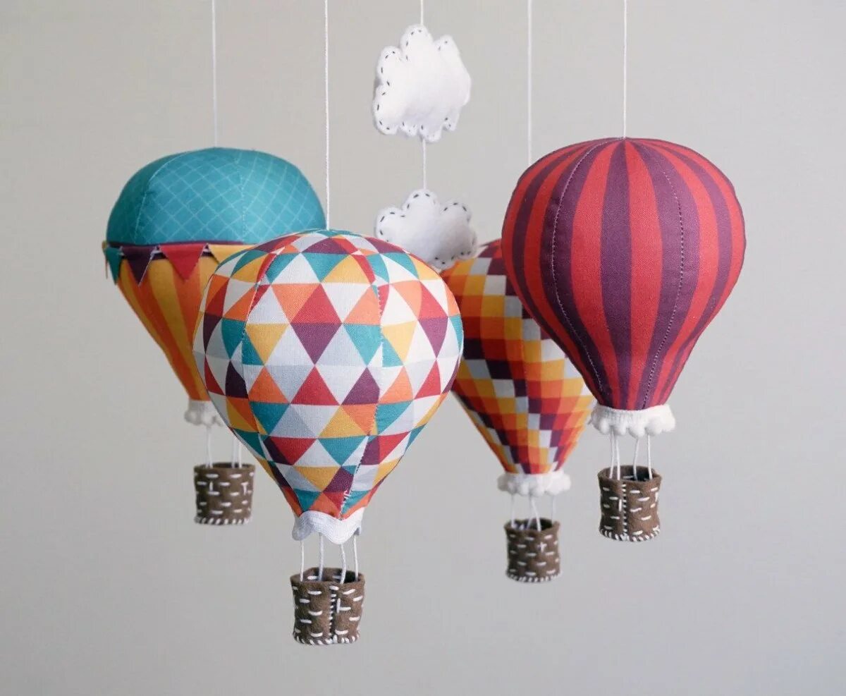 Монгольфьер воздушный шар. Декоративный воздушный шар. Корзинка для воздушного шара. Воздушный шар из ткани.