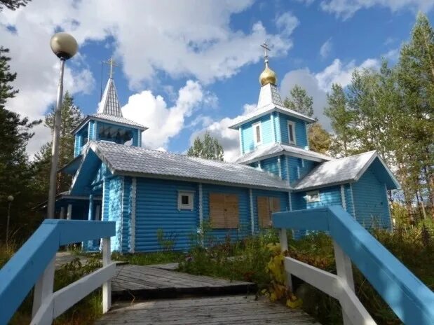 Погода ледмозеро на неделю. Ледмозеро Карелия Муезерский. Поселок Ледмозеро. Посёлок Ледмозеро Муезерский район. Ледмозеро .. Церковь...