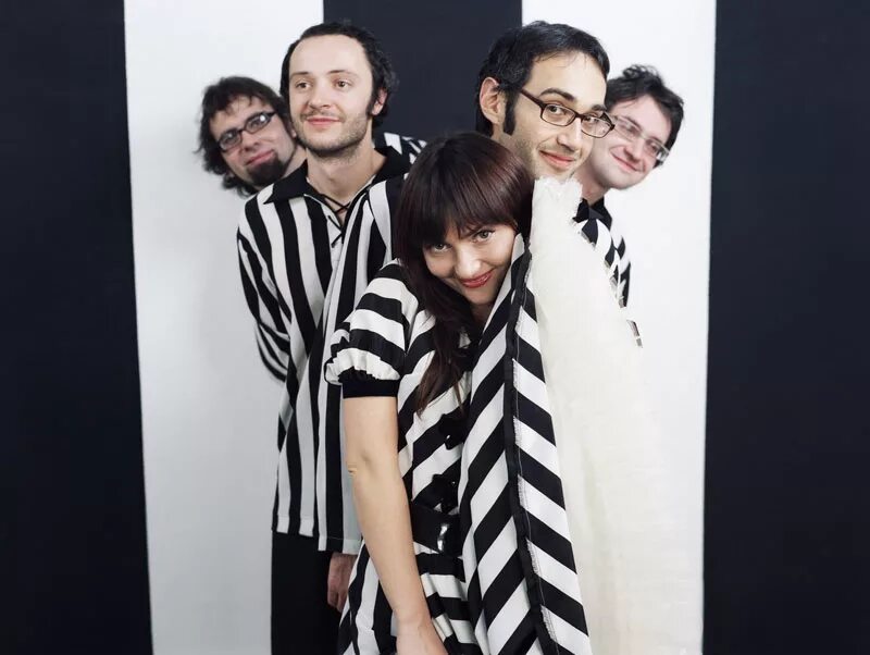 Крышки канализационных люков. Группа люки. Оля герасимова lюk. Группа люк. Группа люки.