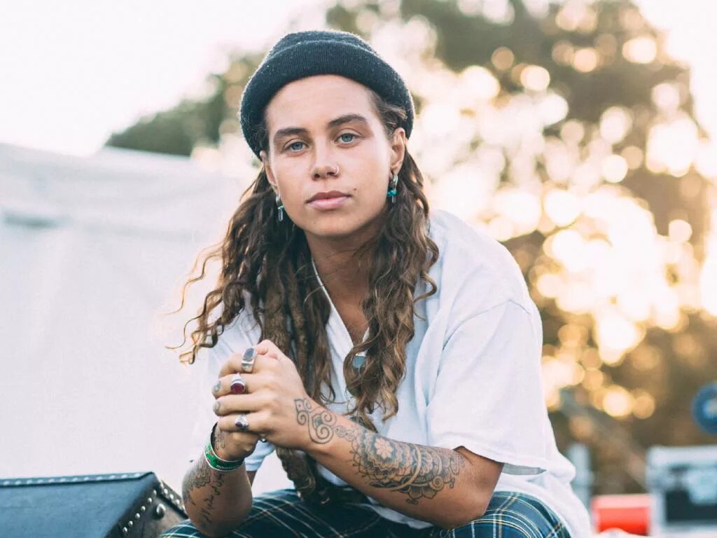 Tash sultana 2022. Tash sultana фото. Tash sultana 2022. Tash sultana. Tash sultana 2022.