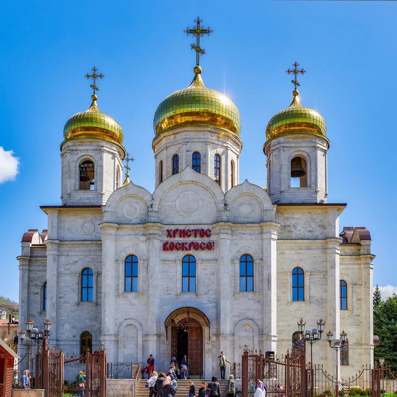 Пятигорск. Кафедральный собор. Осень 2017 года. Редакционное фото № 29573804, фо