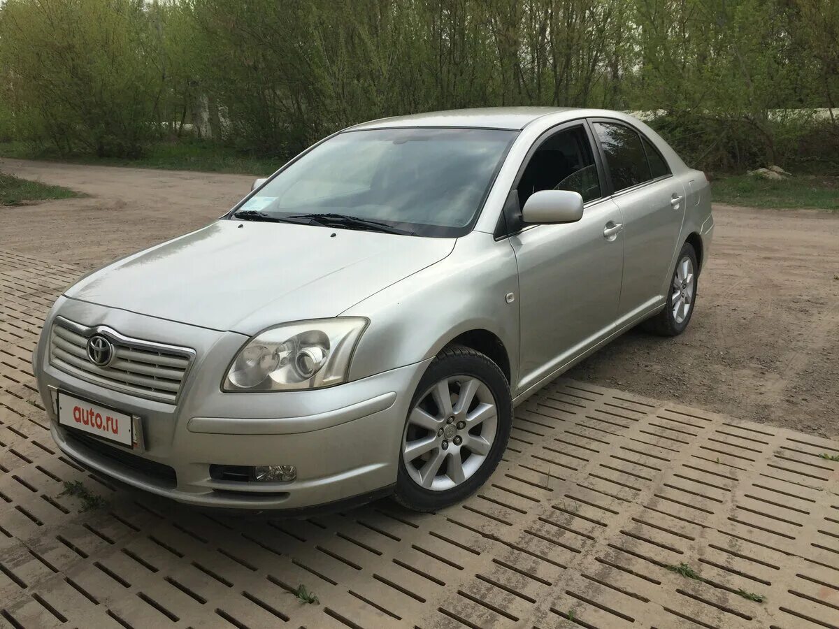 Купить авенсис в красноярском. Тойота Авенсис 2004. Тойота Авенсис 2 2002 года. Авенсис 2004 года серебристый. Тойота Авенсис лифтбек 2007.