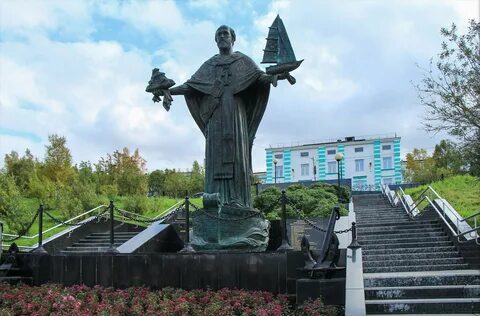 Памятники в мурманске