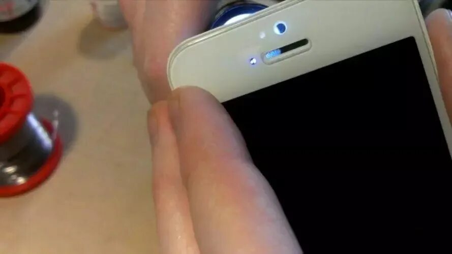 Айфон датчик приближения работает. Датчик освещения iphone 8. iphone se датчик приближения. датчик приближения дисплея айфон 6. датчик приближения айфон xs.