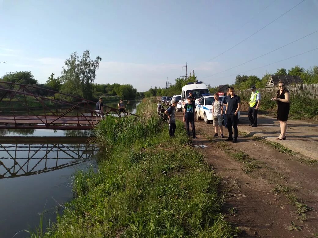 Озера в Буинском районе. Речка в Заинском районе. Отводной канал Заинской ГРЭС. Озеро Бикмуразово Буинский район. Утонули свободный