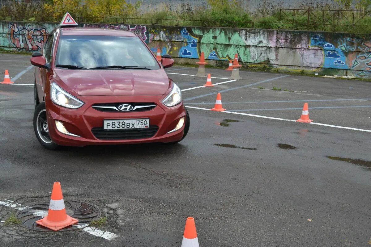 Автошкола Орлан Зеленоград. Категория с автошкола фото. Автошкола г Долгопрудный. Автошкола Лобня. Тракторные автошколы