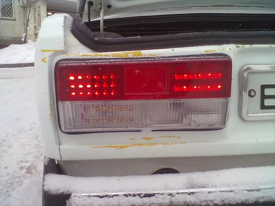 Фары на ваз 2107 сзади. 2107 фонарь задний ход. Светодиодные лампочки для ваз 2107. Задние противотуманки ваз 2107. Лампочка заднего хода ваз 2107.