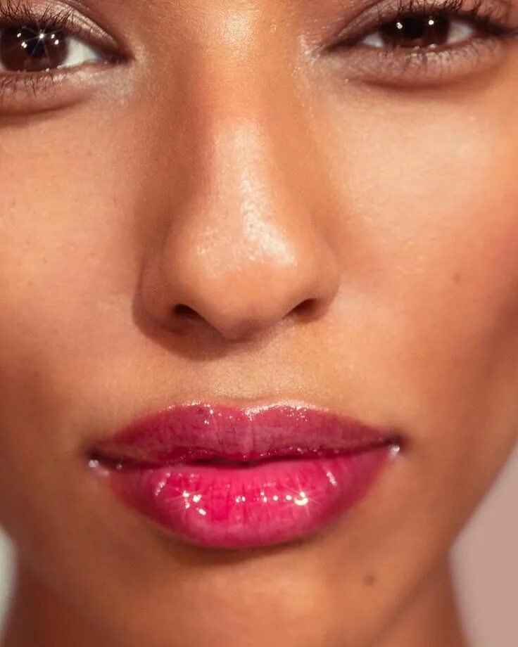 Wet lips