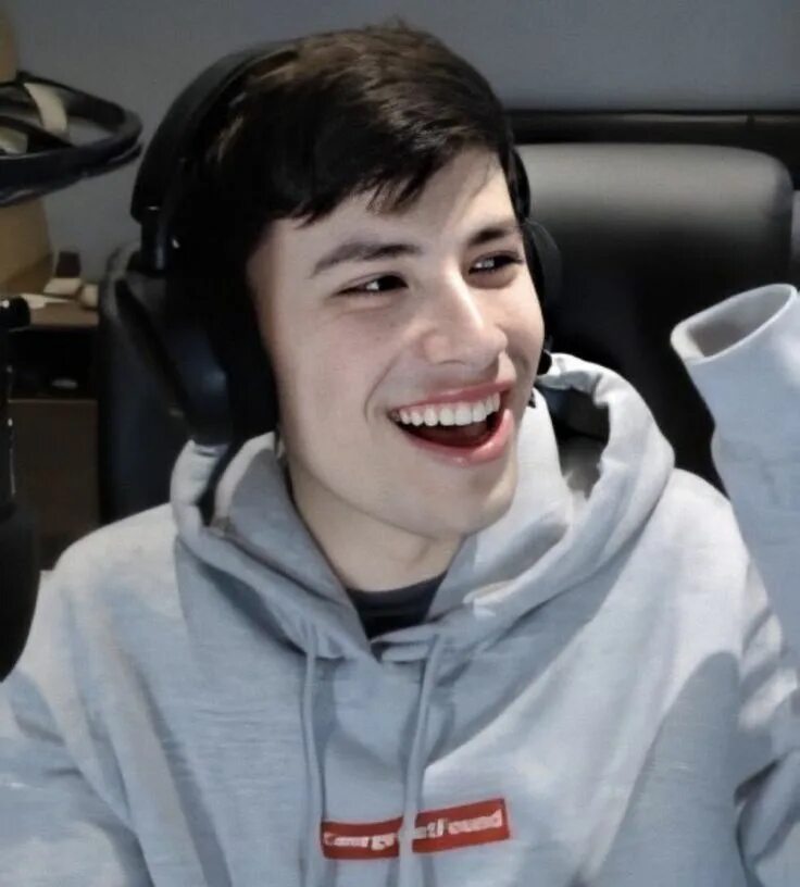 Ай фаунд ю. Джордж ютубер. george not found aesthetic. джордж нот фаунд фото. george not found photo.