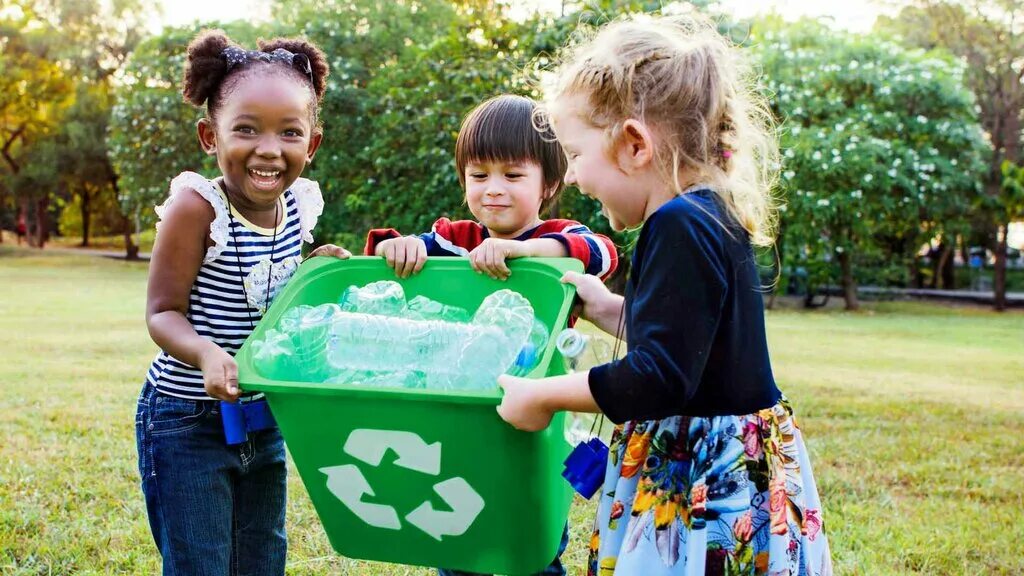 Plastic table. Plastic kid. Стульчик для ребенка пластик. Recycle kids. Все детские стульчики для детей.